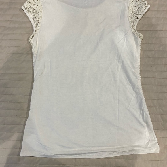 Top - Picture 2 of 3